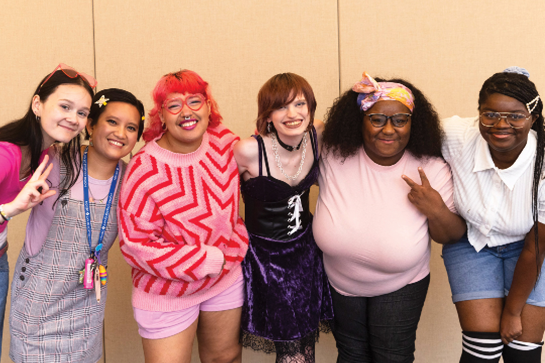 6 Students gather for a photo